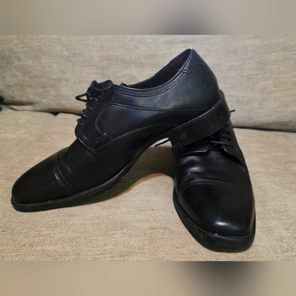 Johnston & Murphy Black Larsey Cap Toe Men's Dress Shoes 9.5W